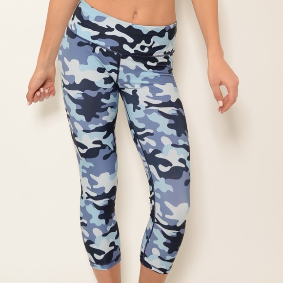 Camo Workout Capri Leggings